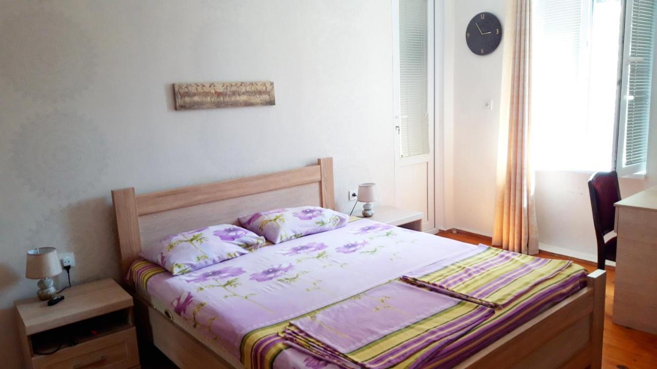Pospolita Guest House Kutaisi Luaran gambar