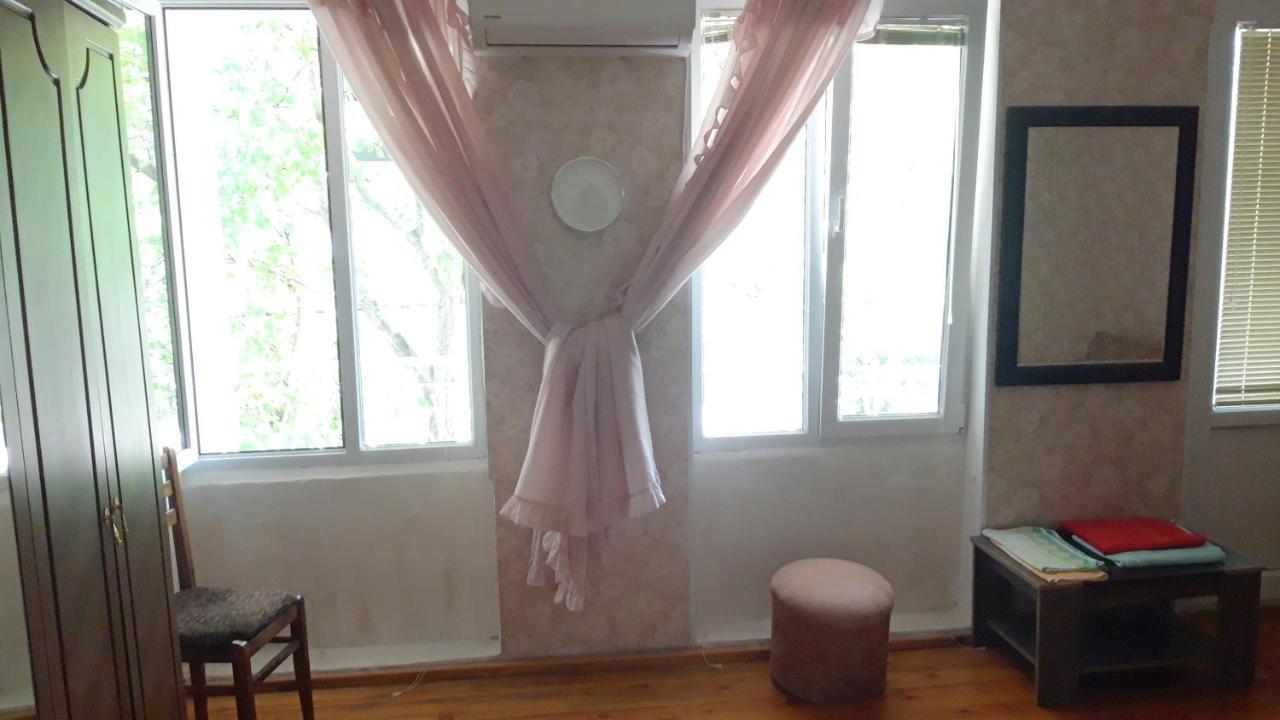 Pospolita Guest House Kutaisi Luaran gambar