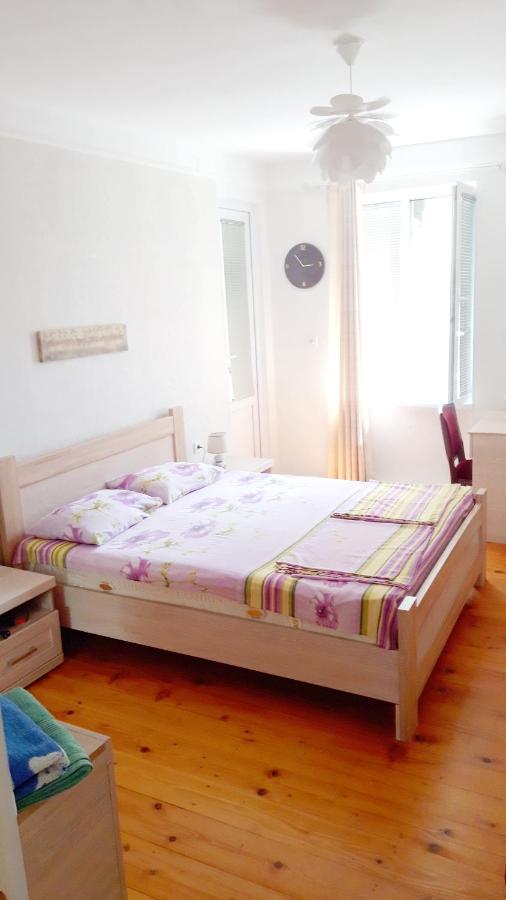 Pospolita Guest House Kutaisi Luaran gambar