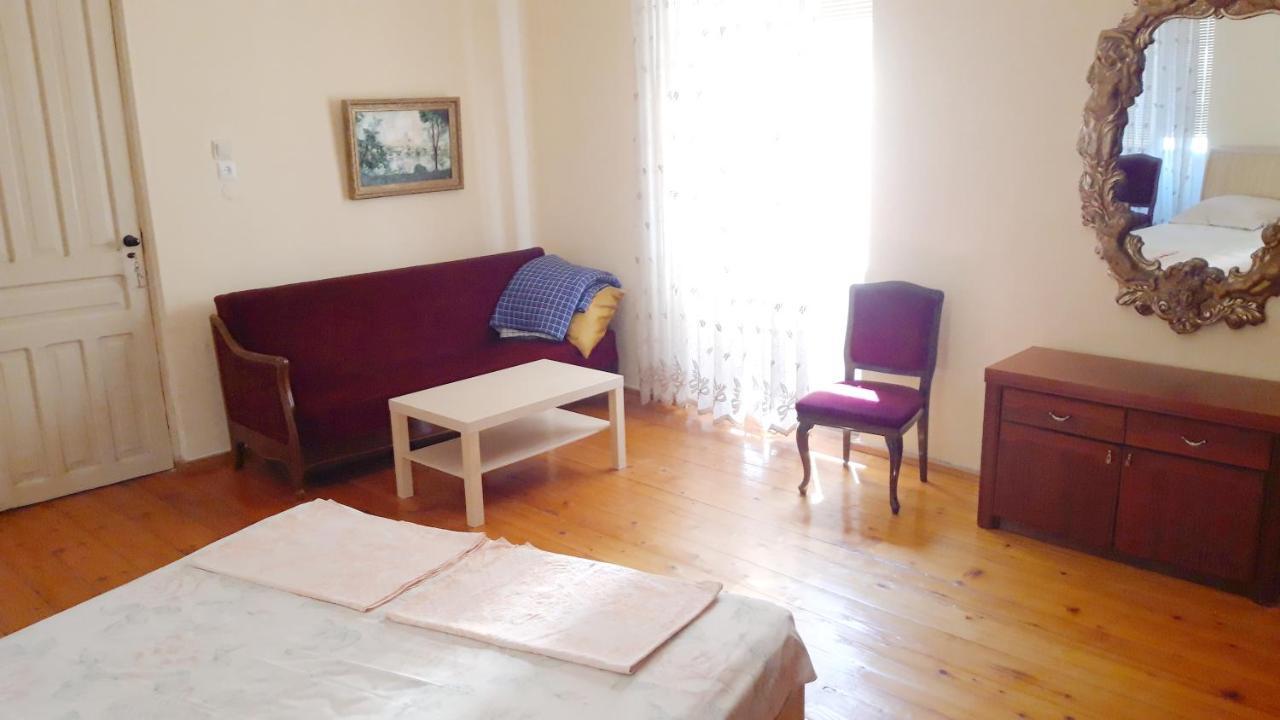 Pospolita Guest House Kutaisi Luaran gambar