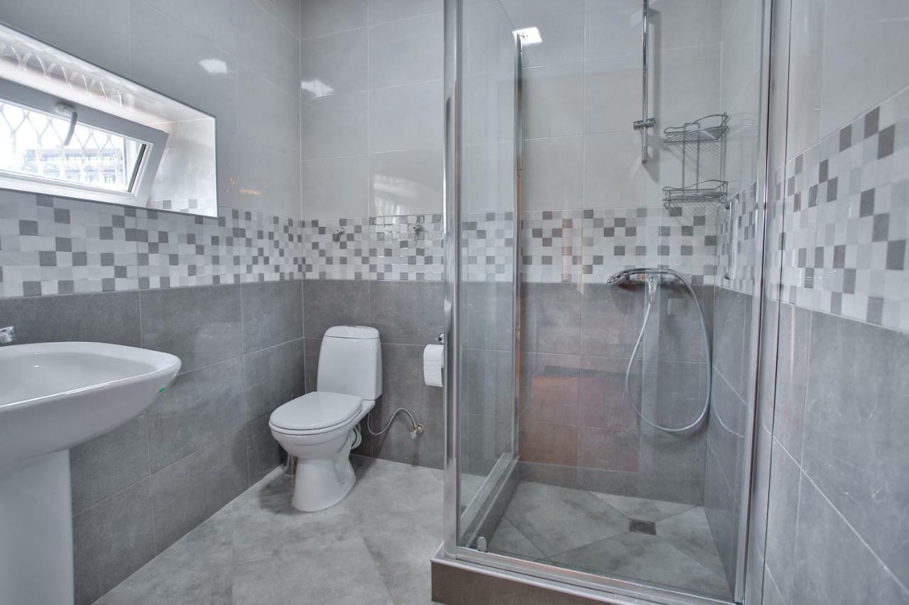 Pospolita Guest House Kutaisi Luaran gambar