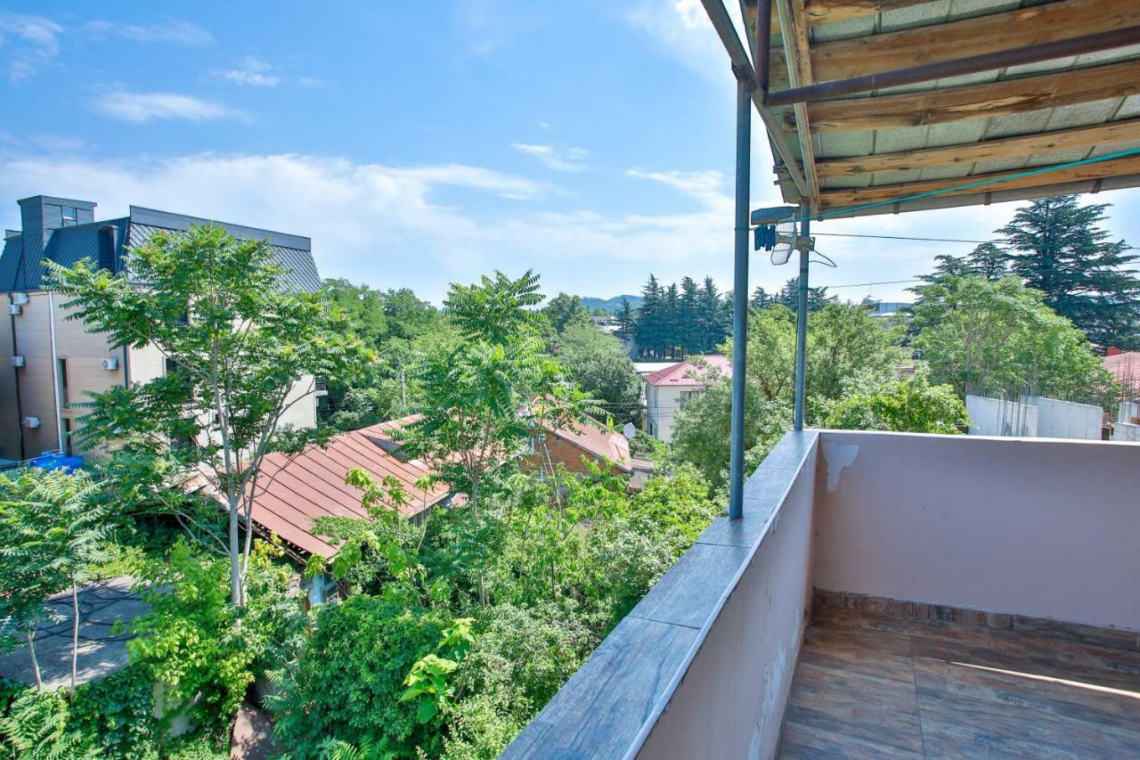 Pospolita Guest House Kutaisi Luaran gambar