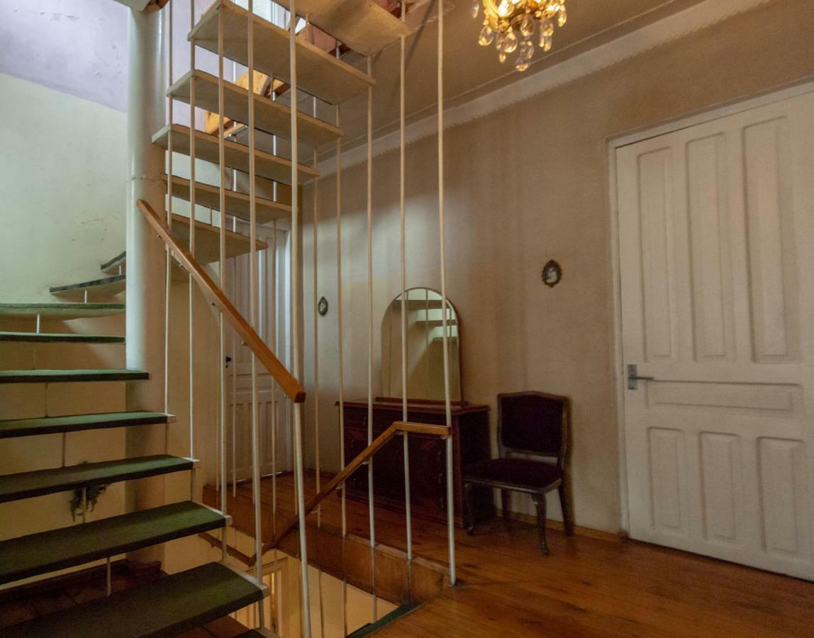 Pospolita Guest House Kutaisi Luaran gambar