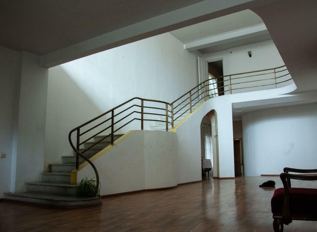 Pospolita Guest House Kutaisi Luaran gambar